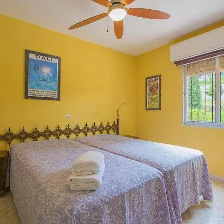 Sleeps 8 Pool *